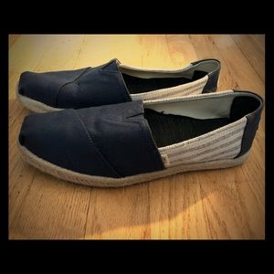 EUC Navy Striped TOMS Espadrilles Size 8.5 👀